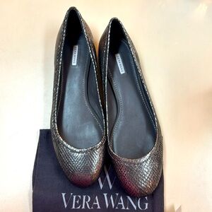 VERA WANG Hillary Silver Snake Skin Ballet Flats